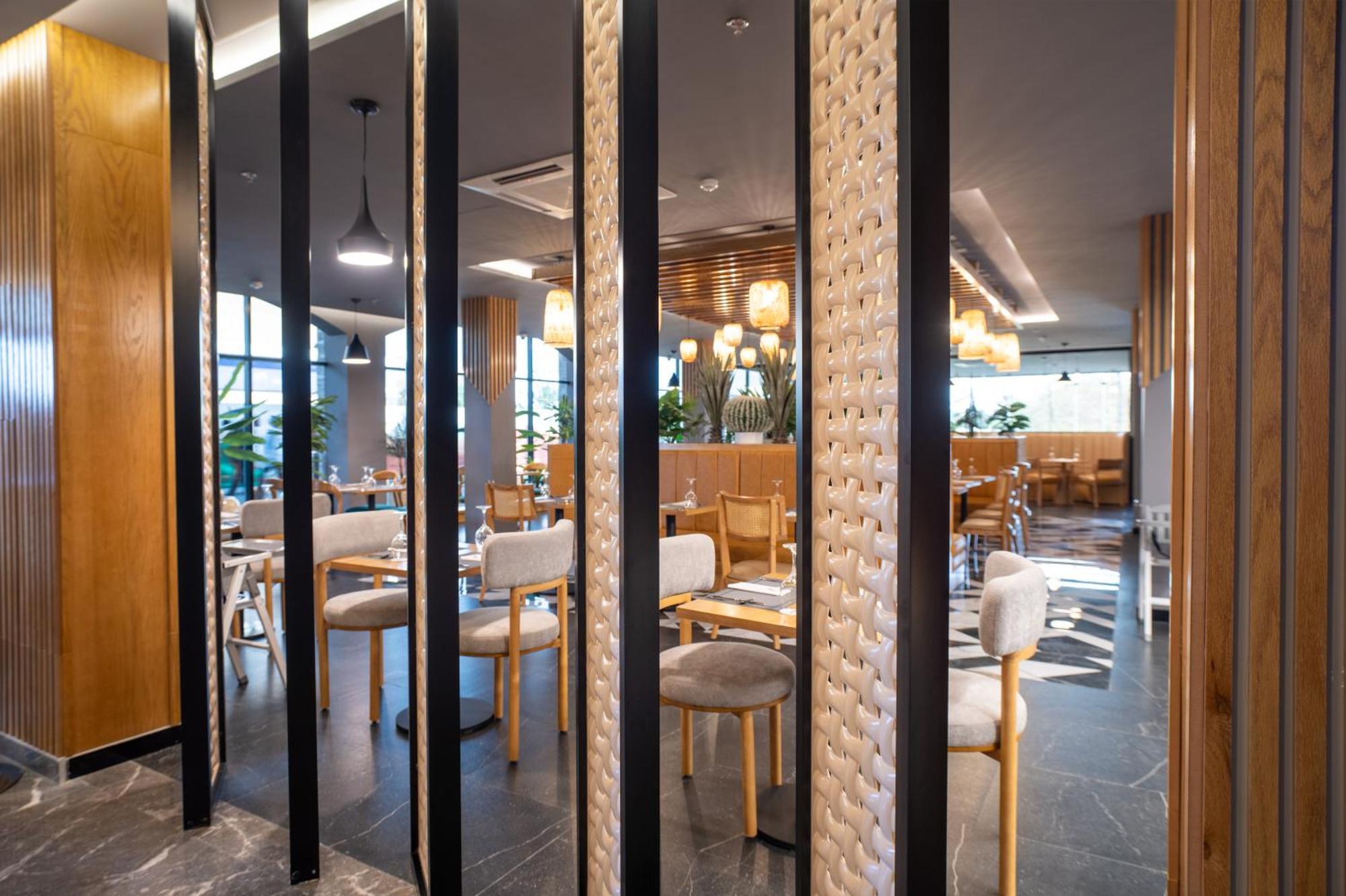 Park Inn By Radisson Najran Exteriör bild